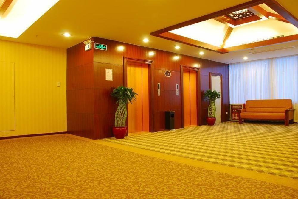 Vienna Hotel Guangzhou Shaheding Metro Station Zewnętrze zdjęcie